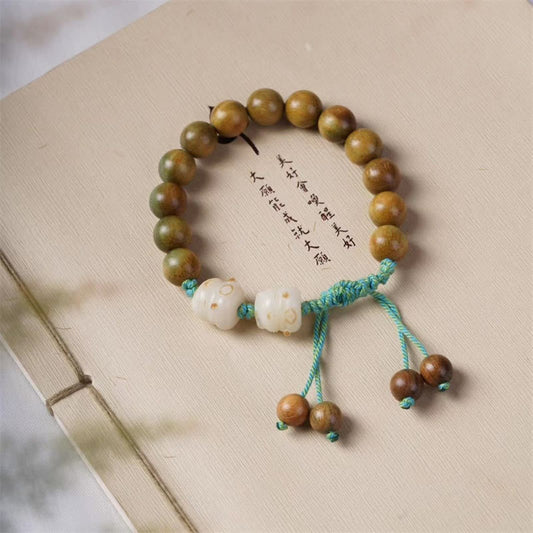 Ancient Tibetan Buddhist Red String Tradition Green Sandalwood Bodhi Seed Lucky Cat Positive Bracelet