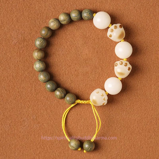 Ancient Tibetan Buddhist Red String Tradition Natural Green Sandalwood Bodhi Seed Cat Paw Claw Cure Bracelet