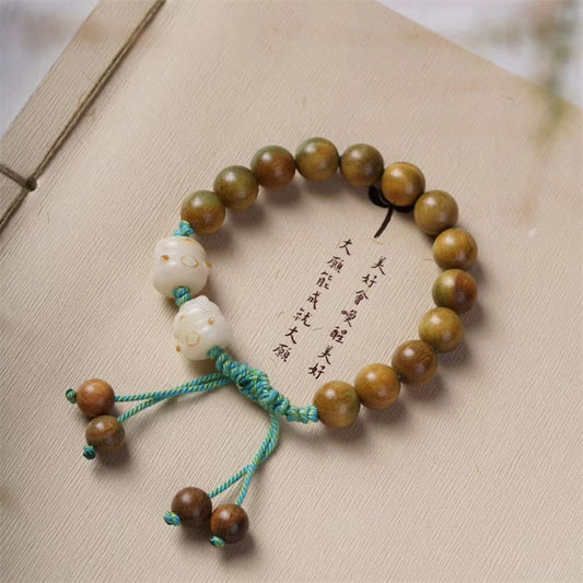Ancient Tibetan Buddhist Red String Tradition  Green Sandalwood Bodhi Seed Lucky Cat Positive Bracelet